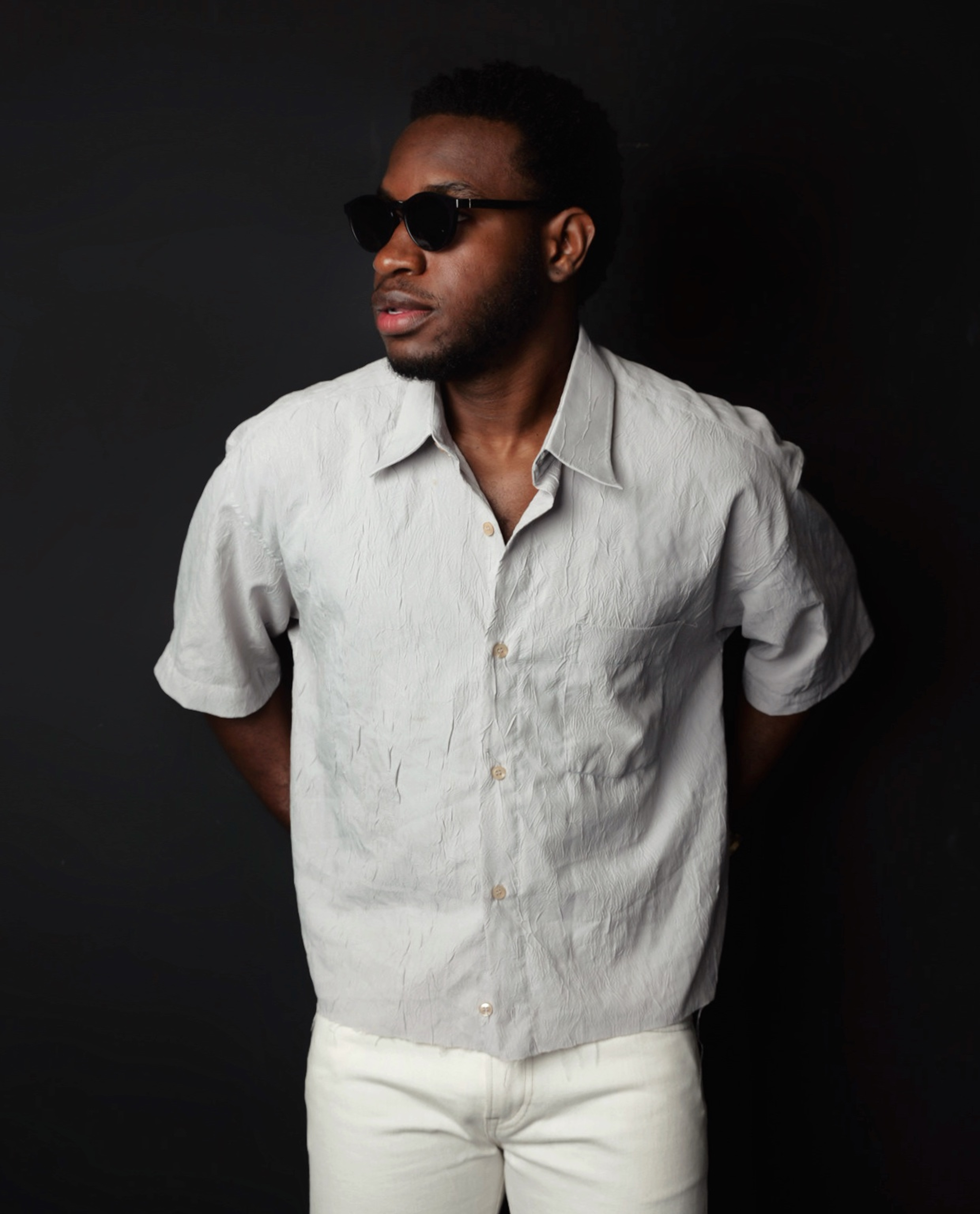 Men’s Off-White Crinkle Texture Short Sleeve Button-Down Shirt