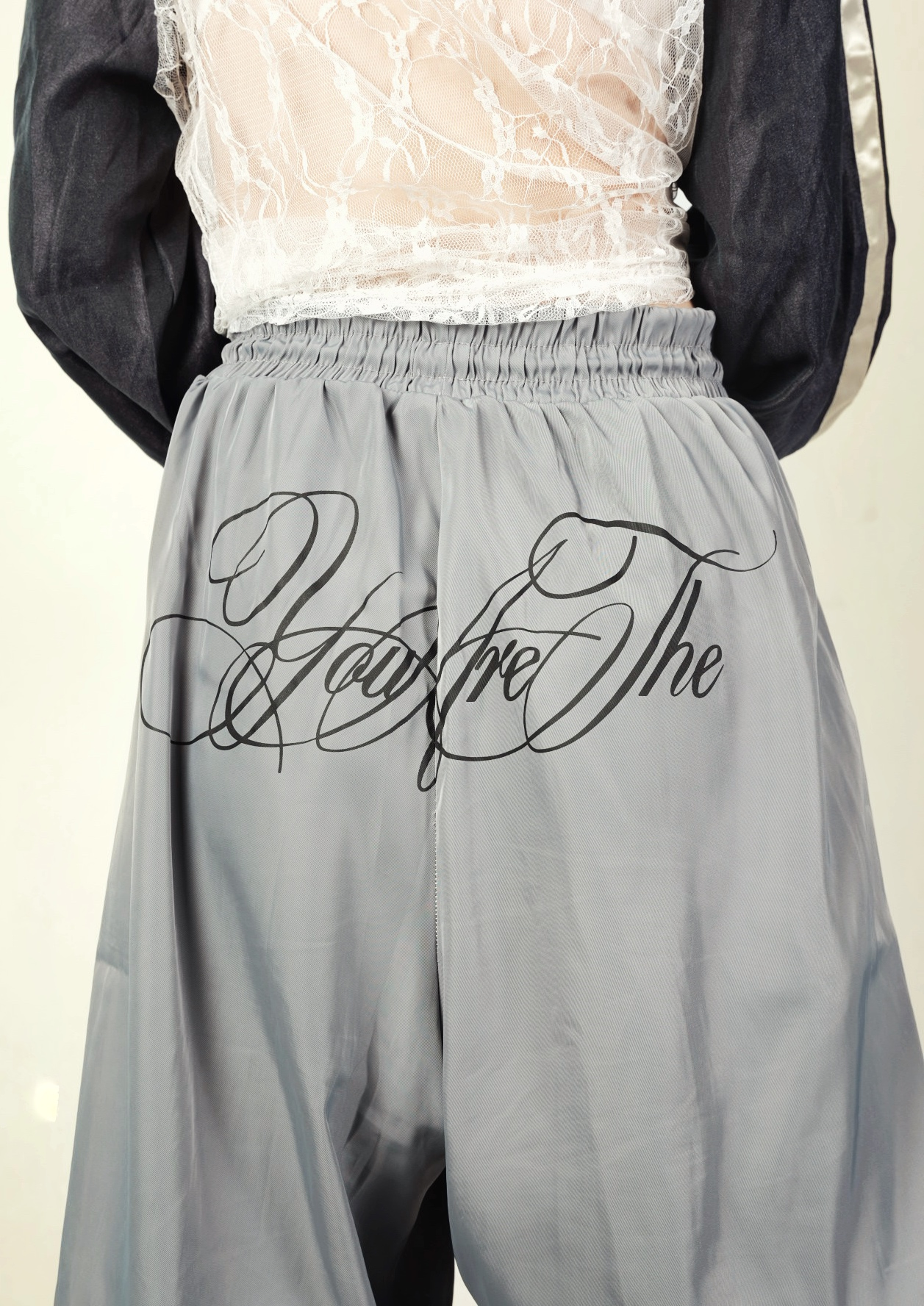 On Line Baggy Pants
